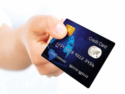 Quẹt thẻ tín dụng là gì? Cách quẹt thẻ tín dụng lấy tiền mặt