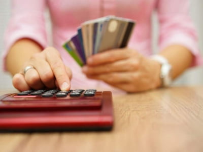 Nên chọn thanh toán tối thiểu hay toàn bộ khi dùng thẻ tín dụng?