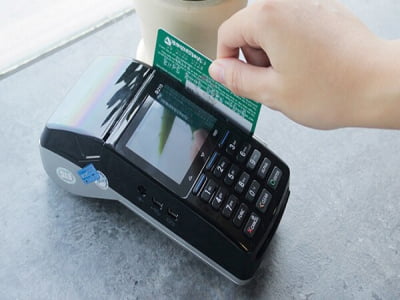 Quẹt thẻ tín dụng là gì? Có nên quẹt thẻ lấy tiền mặt không?